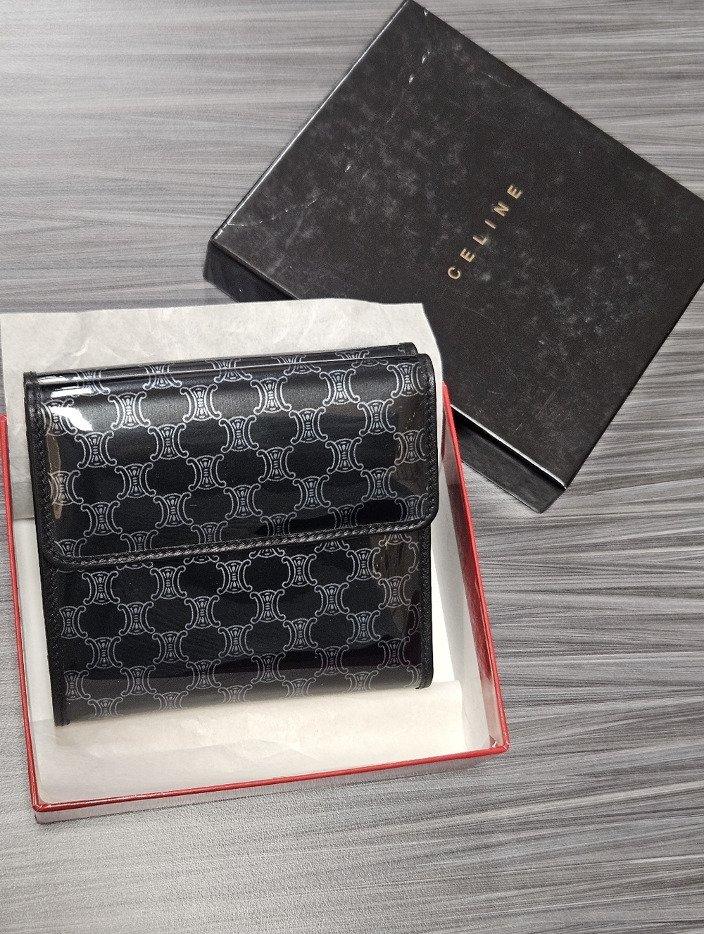 CELINE Portafogli Macadam Blasone Patent Leather Wallet Trifold + Box & Dustbag